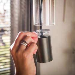  Cala - Loftlampe med ni sk�rme i brozefarvet metal og brunt glas