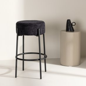 Lerwick- Barstol i metal og sort boucle, hjde 70 cm.