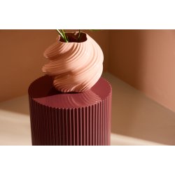 Luups - Sidebord/blomstersjle i vinrd MDF, diameter 30,5 cm.