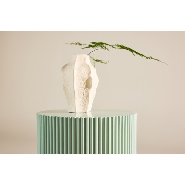 Luups - Sidebord/blomstersjle i lysegrn MDF, diameter 30,5 cm.