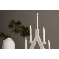 Ceduna - Lysestage i lyst tr med 5 Led lys, bredde 60 cm.