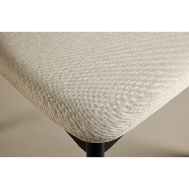 Hven - 2 spisebordsstole i sortlakeret eg og stofsde