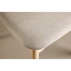 Hven - 2 spisebordsstole i hvidtonet eg og stofsde