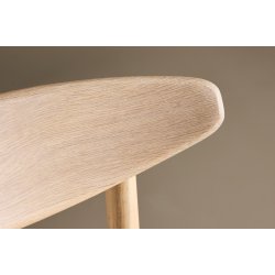 Hven - 2 spisebordsstole i hvidtonet eg og stofsde