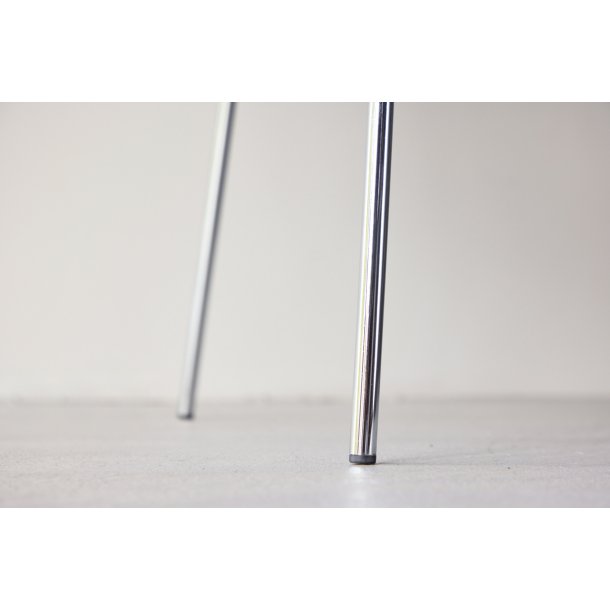 Shetland - 2 spisebordsstole i krom og hvidt boucl stof