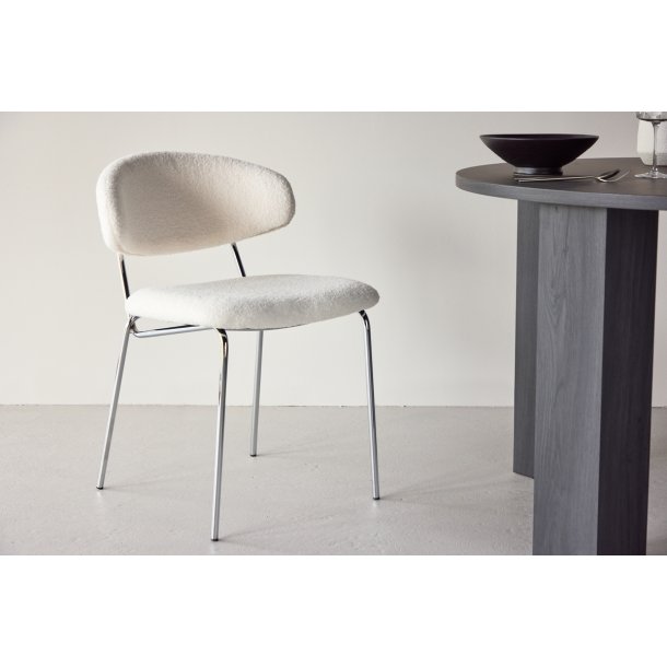 Shetland - 2 spisebordsstole i krom og hvidt boucl stof