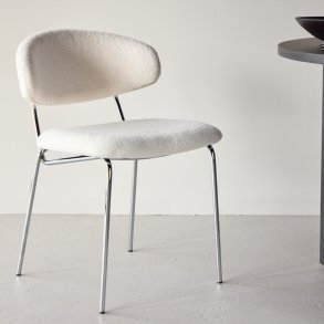 Shetland - 2 spisebordsstole i krom og hvidt boucl stof