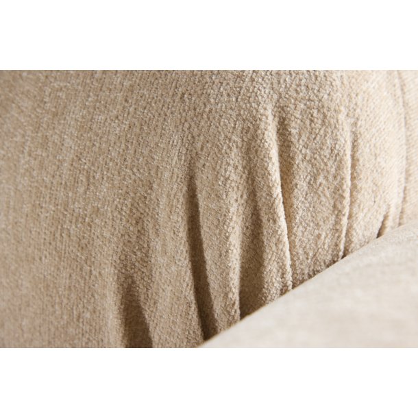 Mikko - Lnestol i beigestof og metal detaljer