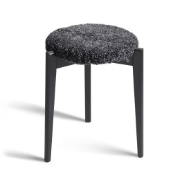 Assist - Taburet med m�rkegr� f�reskindss�de, syv forskellige finish