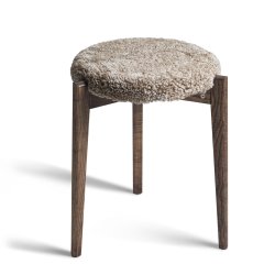 Assist - Taburet med sahara f�reskindss�de, syv forskellige finish