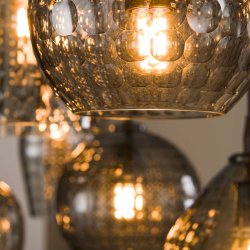 Player - Loftlampe med syv forskellige rgfarvede gr glaskupler