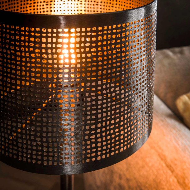 Pelota - Gulvlampe i 2 farver metal, hjde 46 cm.