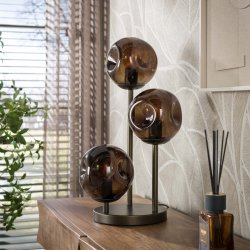 Triblet � Bordslampa med tre glassk�rmar och bronsf�rgad metall