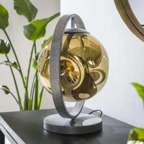 Estrella - Bordlampe i patineret metal og guld finish