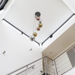 Estrella - Loftlampe i patineret metal og syv glaskupler