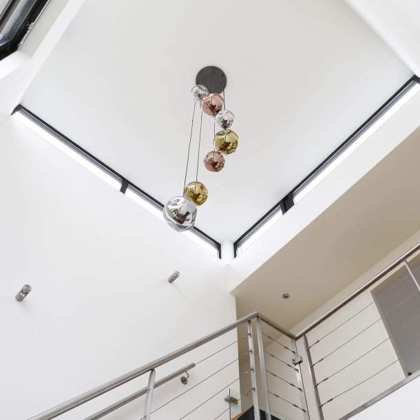 Estrella - Loftlampe i patineret metal og syv glaskupler