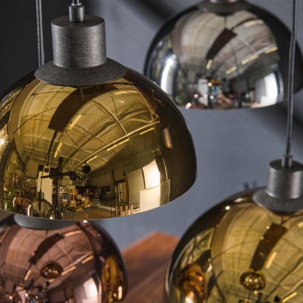 Olympia - Loftlampe med syv glasskrme i forskellig finish