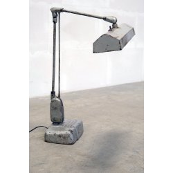 Scruf - Bordlampe i industriel look