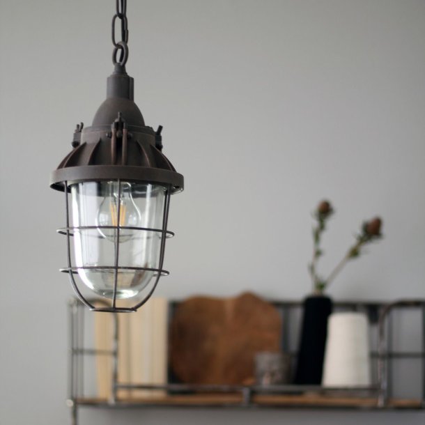 Adra - industriel loftlampe i to metalfarver