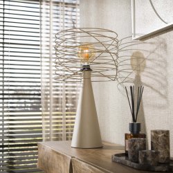 Curly � Bordslampa i beige metall