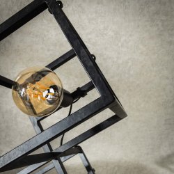 Louvre - Gulvlampe i sort metal