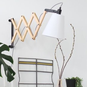 Droopy - vgglampa i tr med saxfrlngning