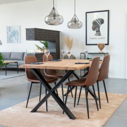 Juva - Spisebord i olieret eg, 95 x 140 cm, med eller uden tillgsplader