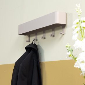  Alhamba - Kroklist med hylla i silkeslen taupemetall, fem krokar