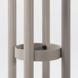 Jasper - Stumtjener i silky taupe farvet metal