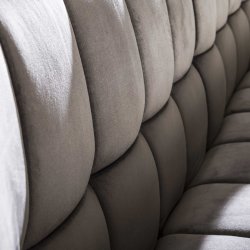 Clapton - Bnk i grnt fljl, lngde 180 cm.