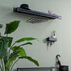 Say - Hattehylde i sort metal, bredde 120 cm.