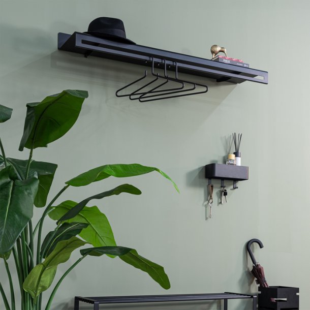 Say - Hattehylde i sort metal, bredde 120 cm.