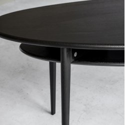 Swedish, Elipseformet sofabord i massiv eg og fem forskellige finish, 120 X 50 cm