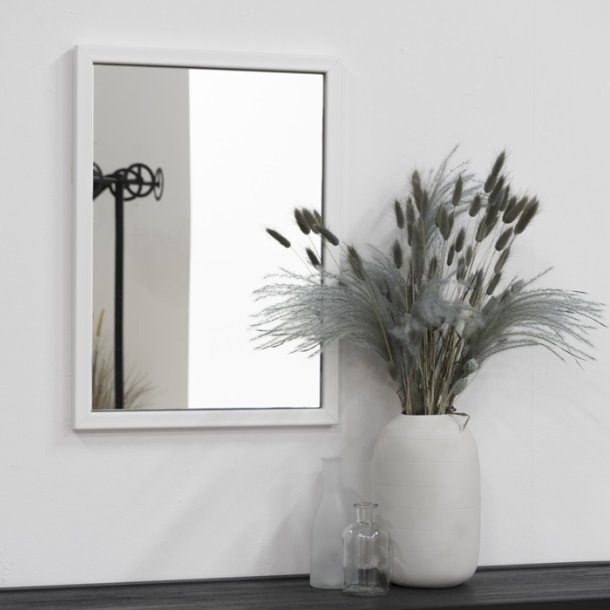 Eccos - Spejl i hvidt metal, 40 x 55 cm.