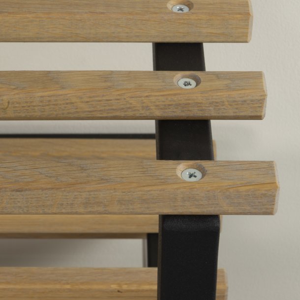 Razor - Skohylde i sort metal og egetr