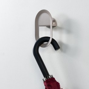 Coucou - Krok i silkeslen taupefrgad metall