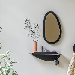 Cosma - Spejl &amp; hylde, enkeltvis eller som s�t i en sortmetal
