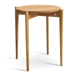 Sweden, Rundt hj�rnebord i massiv eg og fem forskellige finish. � 51 x h�jde 55 cm