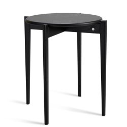 Sweden, Rundt hj�rnebord i massiv eg og fem forskellige finish. � 51 x h�jde 55 cm