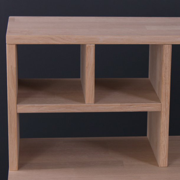 Orlando - Skrivebord med 2 skuffer og overbygning, eg