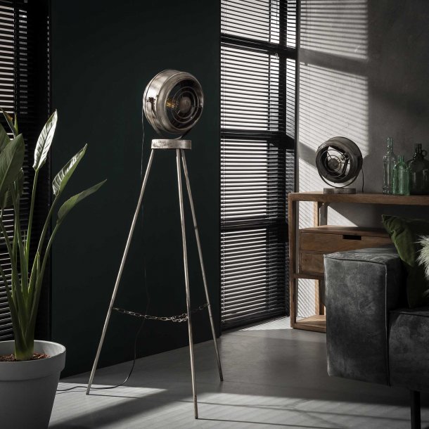 Industry Z-7661 - Bordlampe i antik slv farve