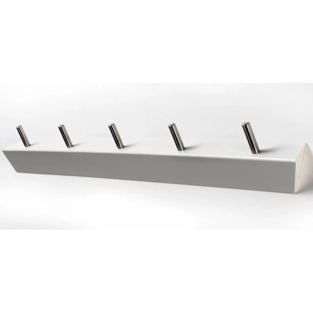 KR5 - Knagerkke i fem forskellige finish, med 5 kroge i blankpoleret rustfri stl