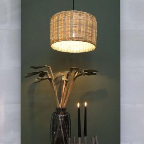 Natura taklampa i bambu