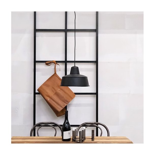 Sarah pendel i antik sort jern