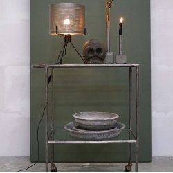 Kelly bordlampe i lakeret patineret jern