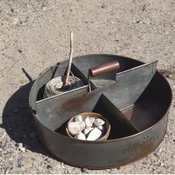 Agustin zinkkasse med fire rum