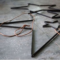 Stjerne i patineret metal - model Medium