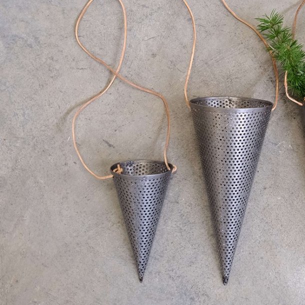 Krmmerhus i perforeret jern, model Large