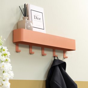 Alhamba - Kroklist med hylla i ljusorange metall, fem krokar