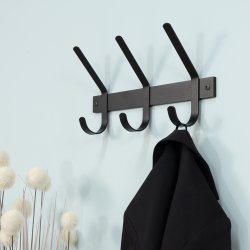 Gancho - Knagerkke med tre knager i sort metal